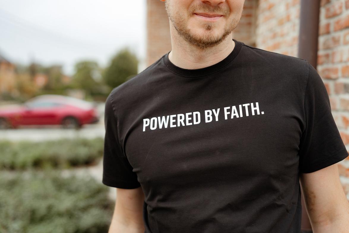 Ewout Republieke - Powered by faith